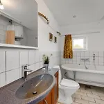 Kurt - 75m From The Sea By Interhome * Harboør
