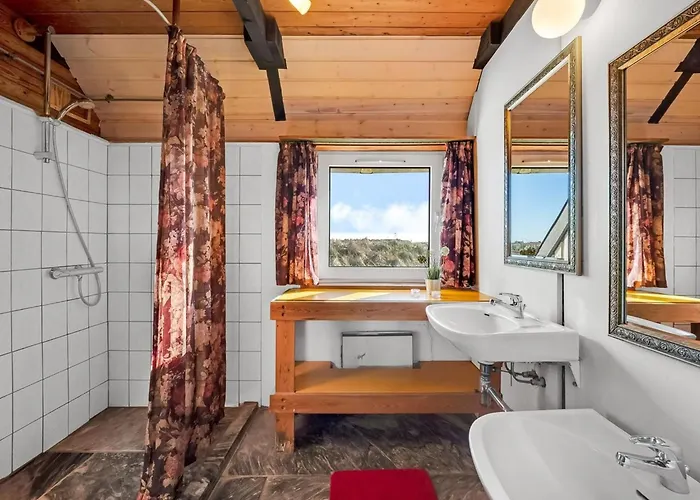 Kurt - 75m From The Sea By Interhome