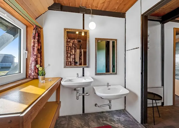 Vakantiehuis Kurt - 75m From The Sea By Interhome