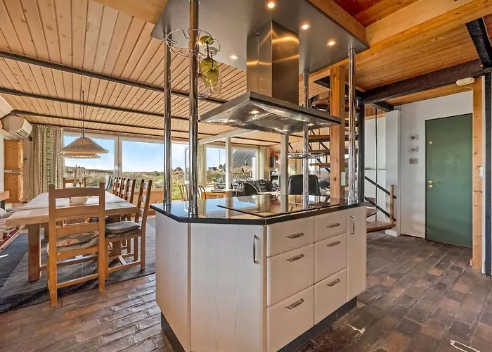 Kurt - 75m From The Sea By Interhome *